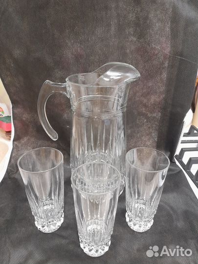 Кувшин и 3 стакана