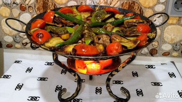 Чугунная сковорода садж