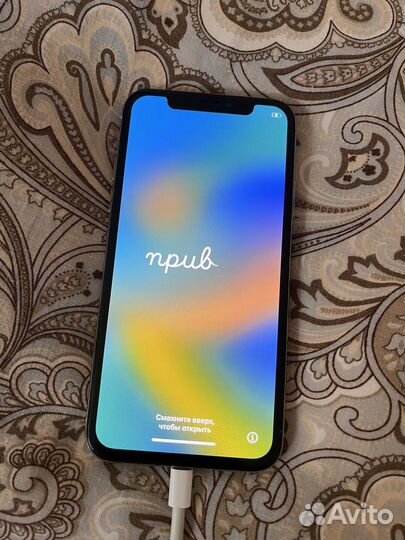 Телефон iPhone X