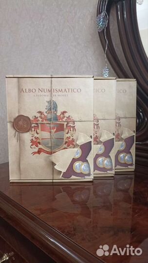 Альбом для биметаллических монет,2 тома на 2 двора