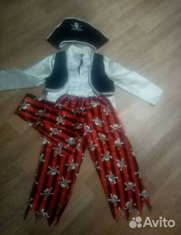 Новогодний костюм пирата