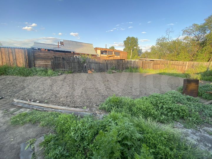 Дом 20 м² на участке 6 сот.