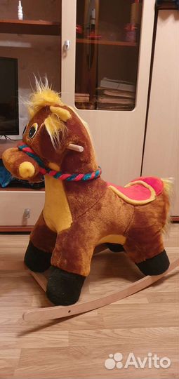 Лошадь качалка