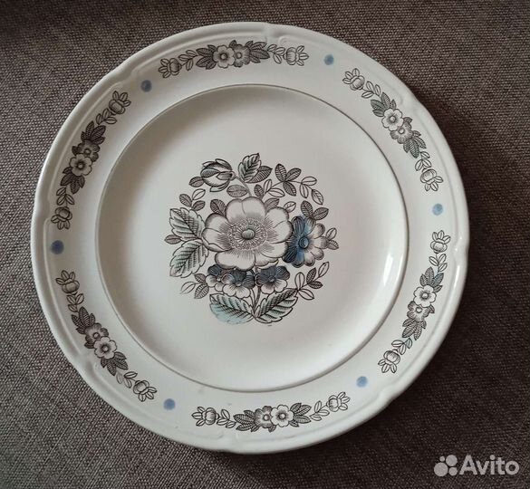 Блюдо зик (Конаковский фаянсовый завод)