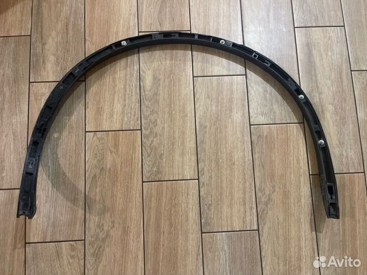 Накладка крыла задняя левая Volkswagen Touareg 2 С