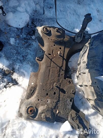 Подрамник Renault Laguna 3