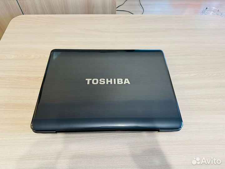 Ноутбук toshiba
