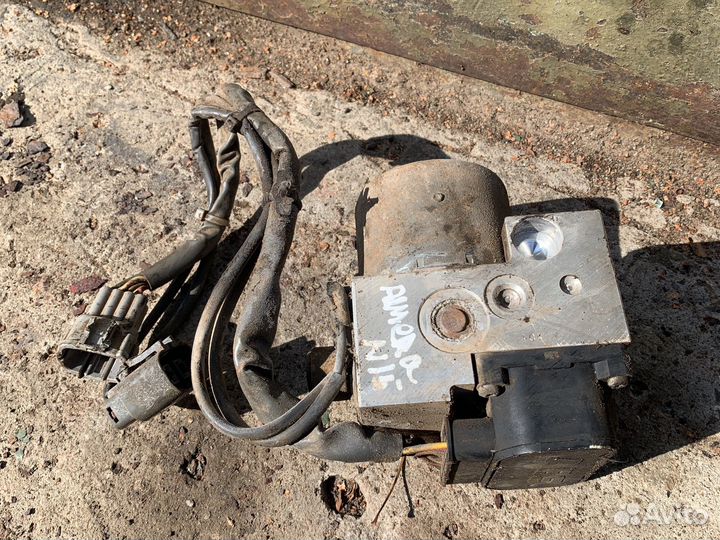 Блок (насос) ABS Nissan Almera N15