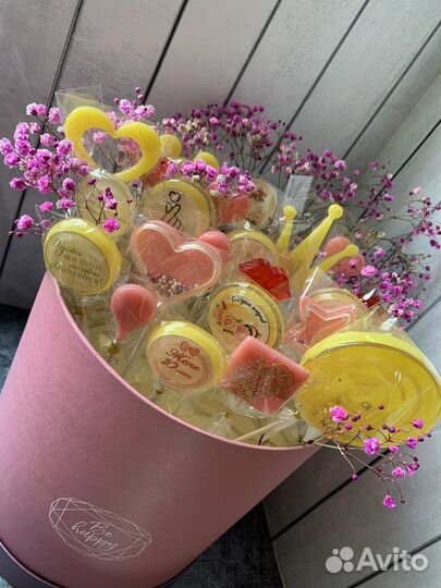 Сладкие букеты и подарки на день рождения