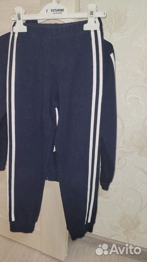 Спортивный костюм для девочки 128