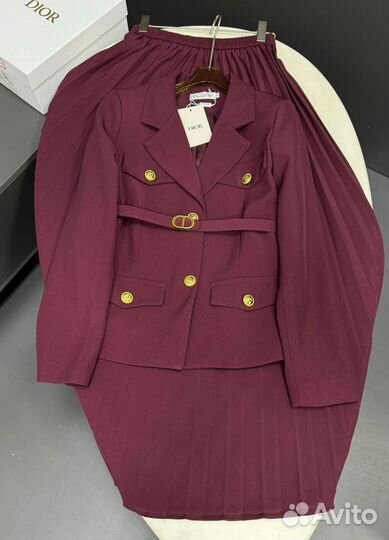 Костюм женский Valentino