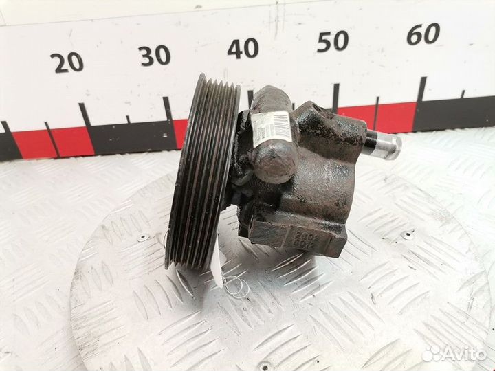 Насос гидроусилителя руля Renault Clio 8200575303