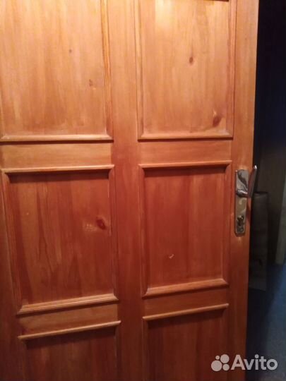 Дверь входная деревянная бу