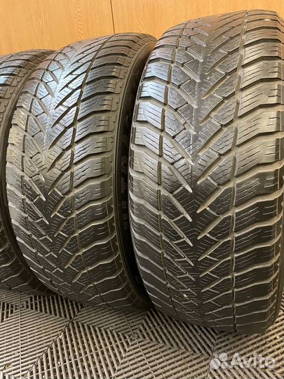 Goodyear UltraGrip SUV+ 255/55 R19