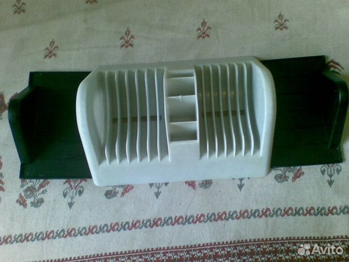 Подставка для столовых приборов и тарелок. 2 в 1