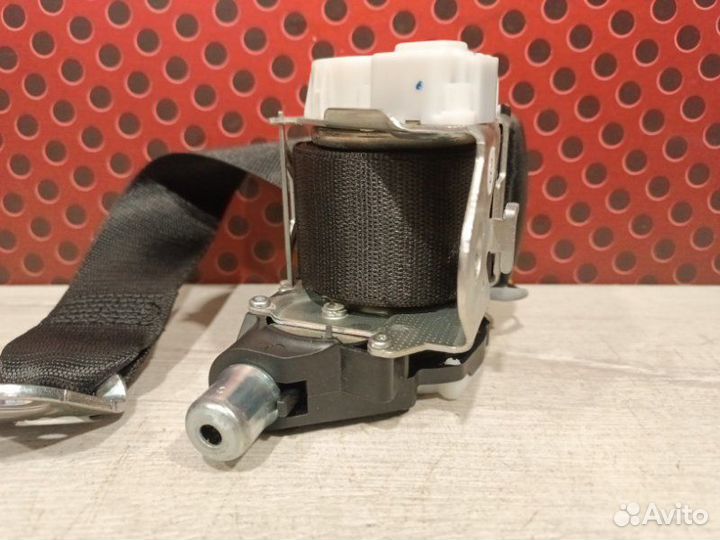 Ремень безопасности задний левый Mercedes-Benz