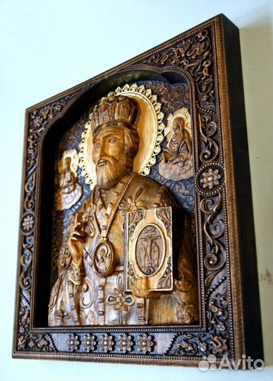 Объемная резная икона