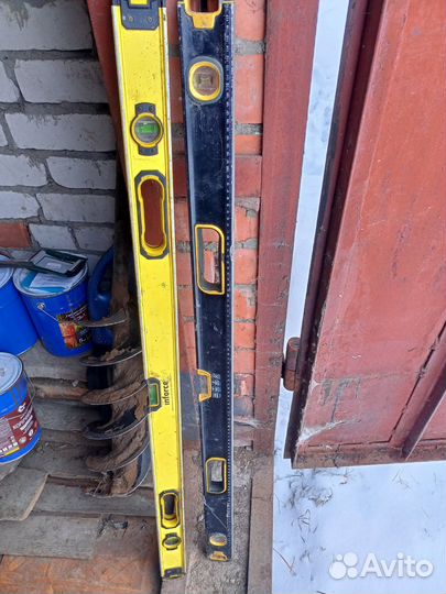 Уровень строительный