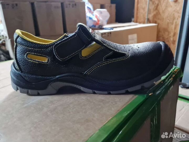 Ботинки,сандали рабочие