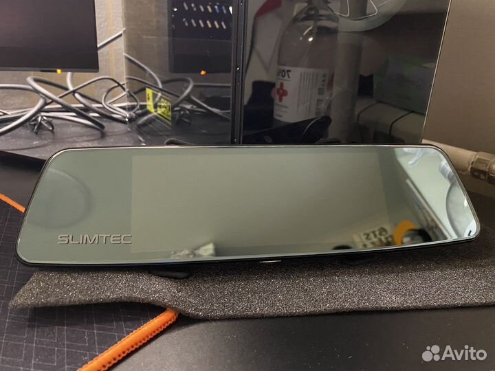 Видеорегистратор - зеркало SLimtec Dual M7