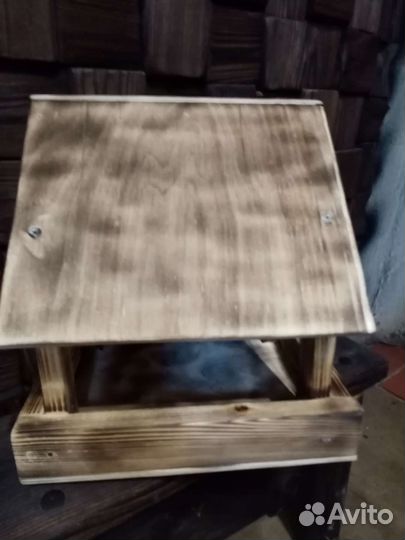 Кормушка для птиц