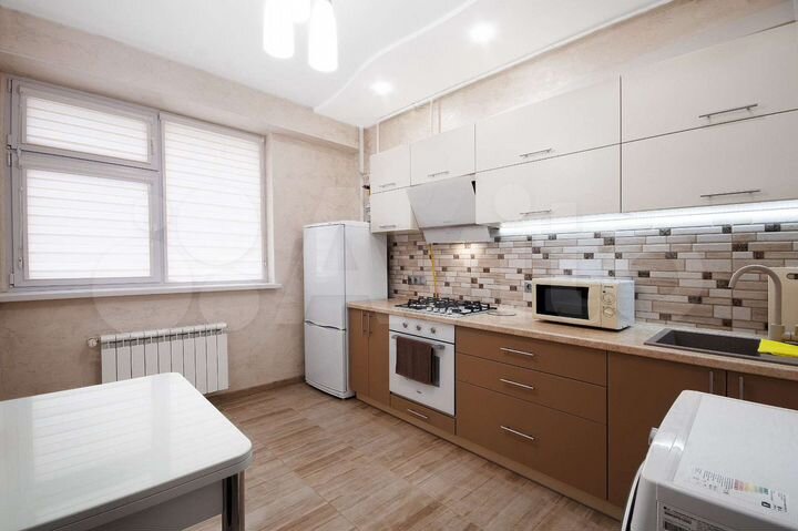 1-к. квартира, 40 м², 2/10 эт.