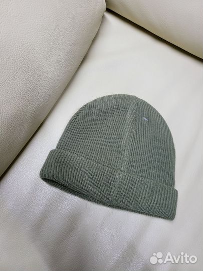 Новая детская шапка Adidas