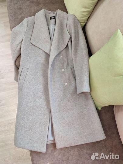 Пальто женское 42 44