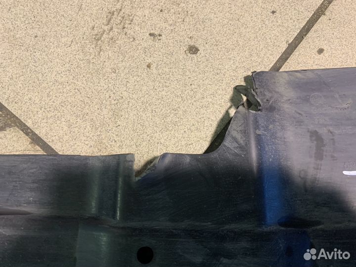 Volkswagen Polo Защита днища левая