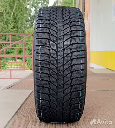 Triangle PL01 235/45 R18 98R