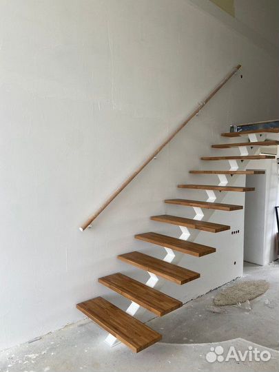 Металлический каркас лестницы / Бесплатная смета