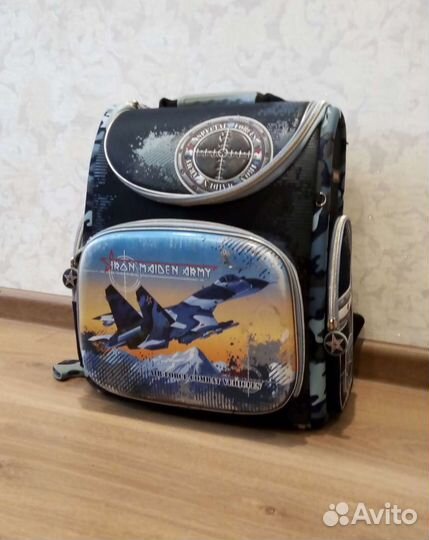 Рюкзак школьный