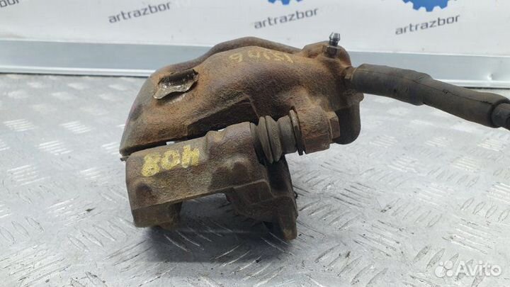 Суппорт передний левый Peugeot 408 DV6CM