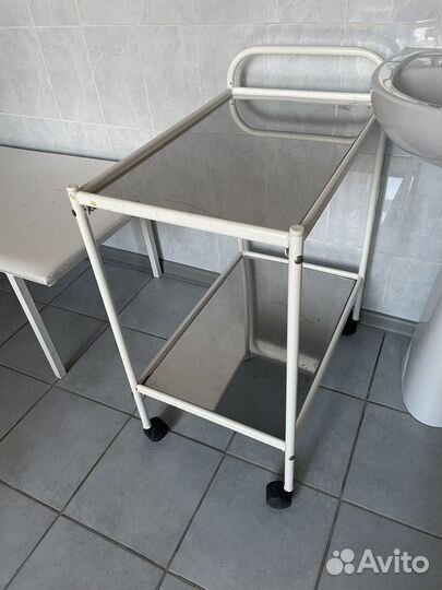 Столик инструментальный медицинский