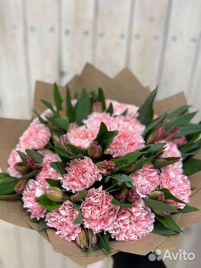 Гвоздики букет. Доставка