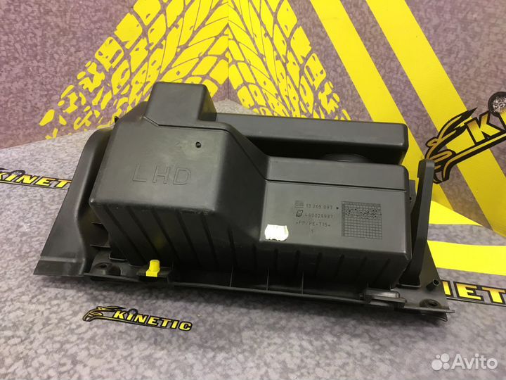 Бардачок Крышка (дверца) Опель Корса Д Corsa D