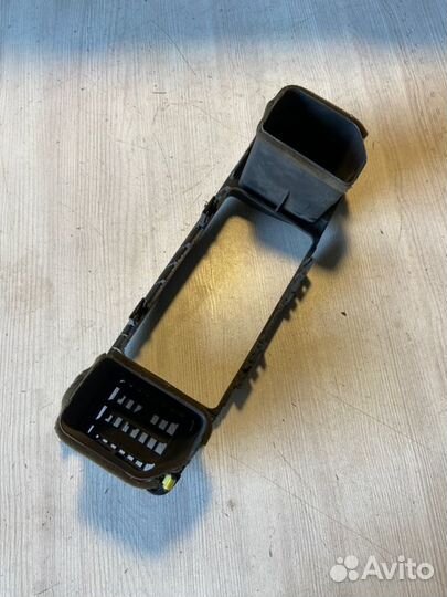 Консоль магнитолы Toyota Corolla Fielder 2zzge