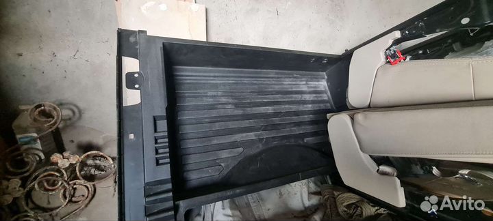 Audi q7 4l Короб багажника