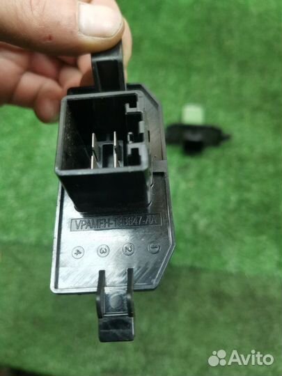 Реостат печки Ford Focus 3 хетчбек 1.6 iqdb 2012
