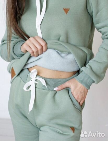 Спортивный костюм женский утепленный