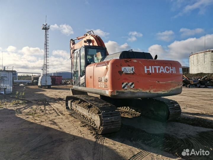 Гусеничный экскаватор Hitachi ZX240LC-3, 2010