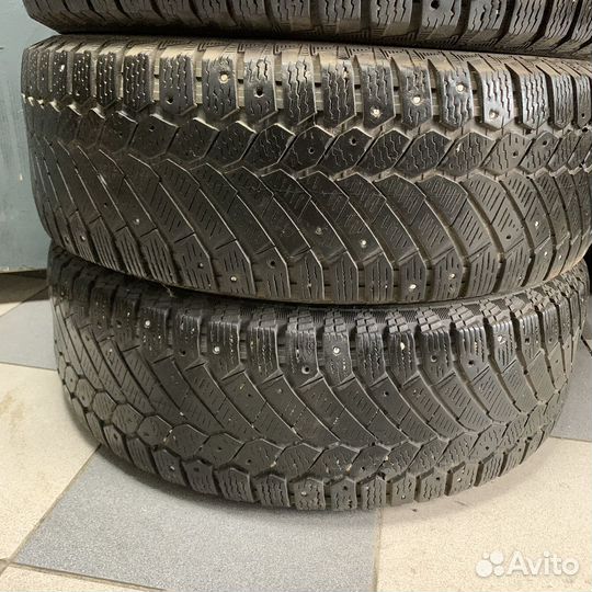 Continental ContiIceContact 215/65 R16