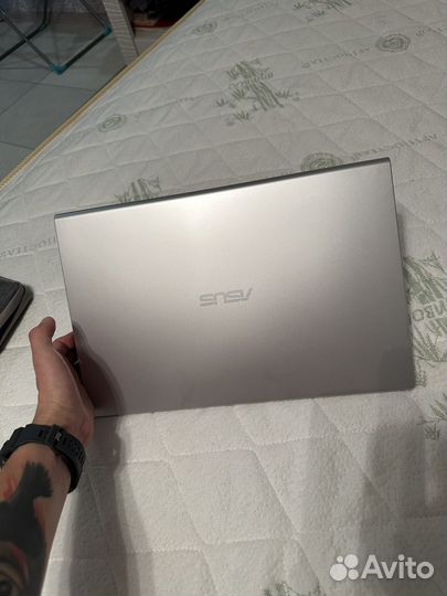 Ноутбук Asus laptop