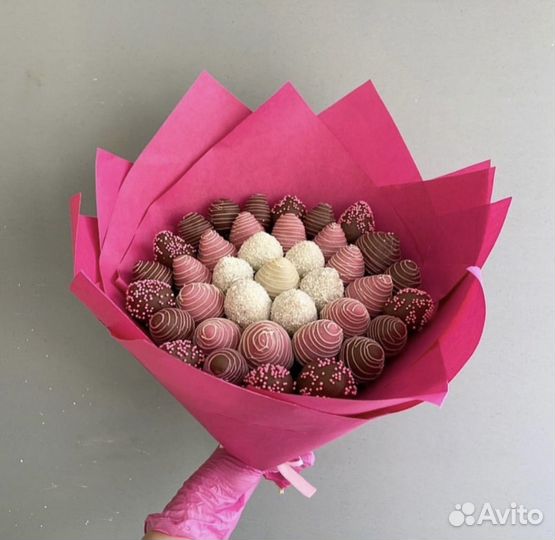 Клубника в шоколаде с дизайном Чита