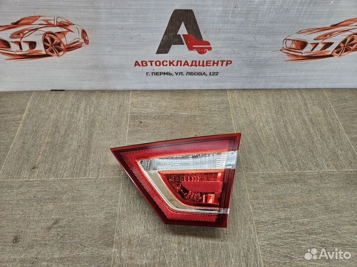 Фонарь правый LADA Vesta в крышку