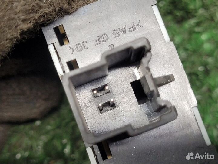 Кнопка обогрева сидений Ford Focus 2