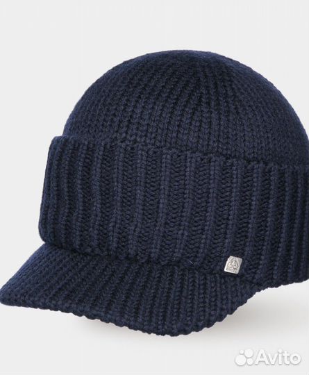 Темно синяя шапка новая. Есть большие размеры