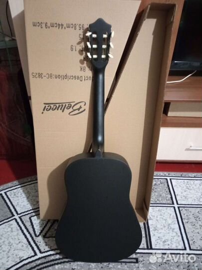 Гитара классическая чёрная новая в коробке