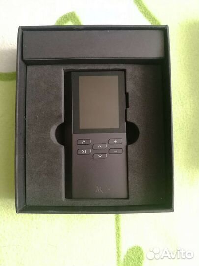 Acoustic Research M200