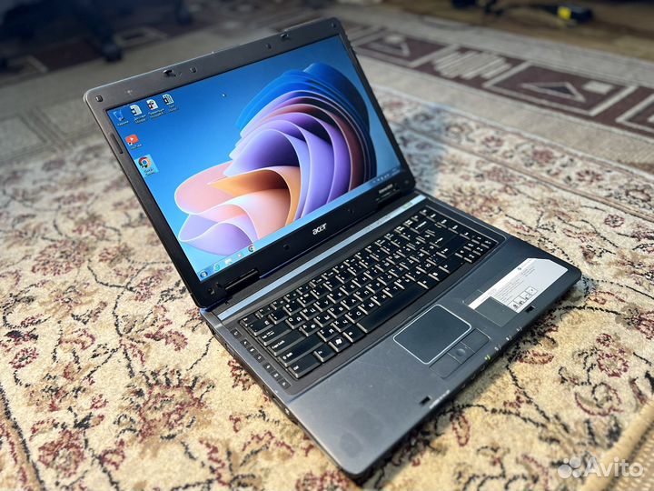 Ноутбук Acer полностью рабочий